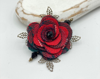 Red Tartan Brooch in Dalziel Modern Tartan with Bronze Leaves and Beaded Detail, Gift for Friend, Tartan Wedding, Tartan Gift, Dalziel Clan