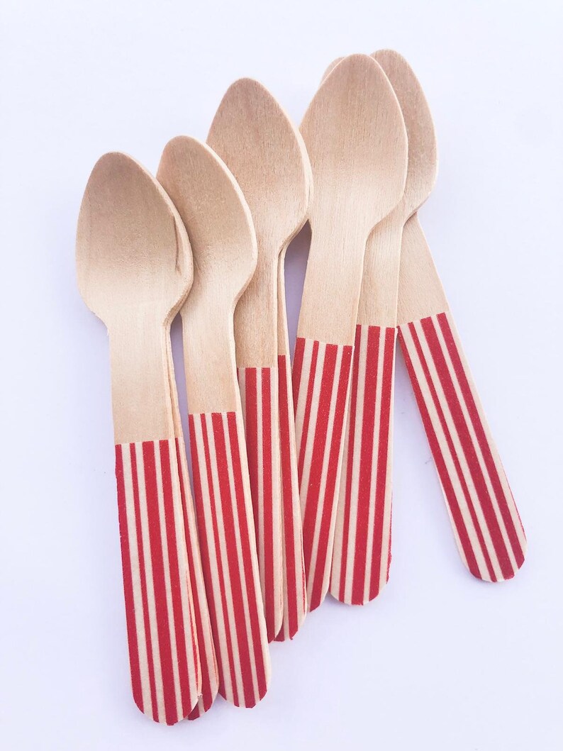 red an white wooden spoon christmas table decoration Christmas cutlery Wooden spoons with red and white stripes christmas wood spoon