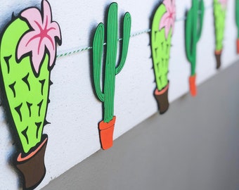 Guirnalda de fiesta de cactus: pancarta de cartulina hecha a mano