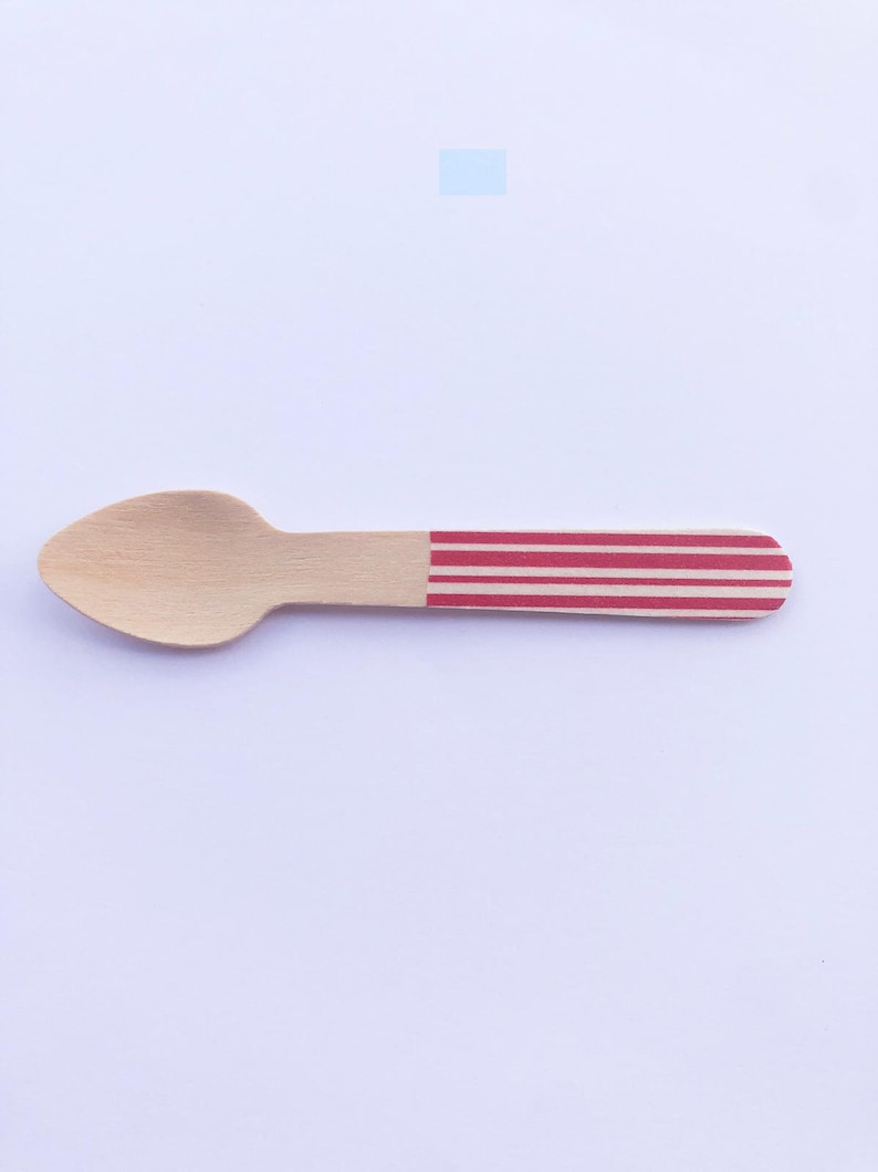 red an white wooden spoon christmas table decoration Christmas cutlery Wooden spoons with red and white stripes christmas wood spoon