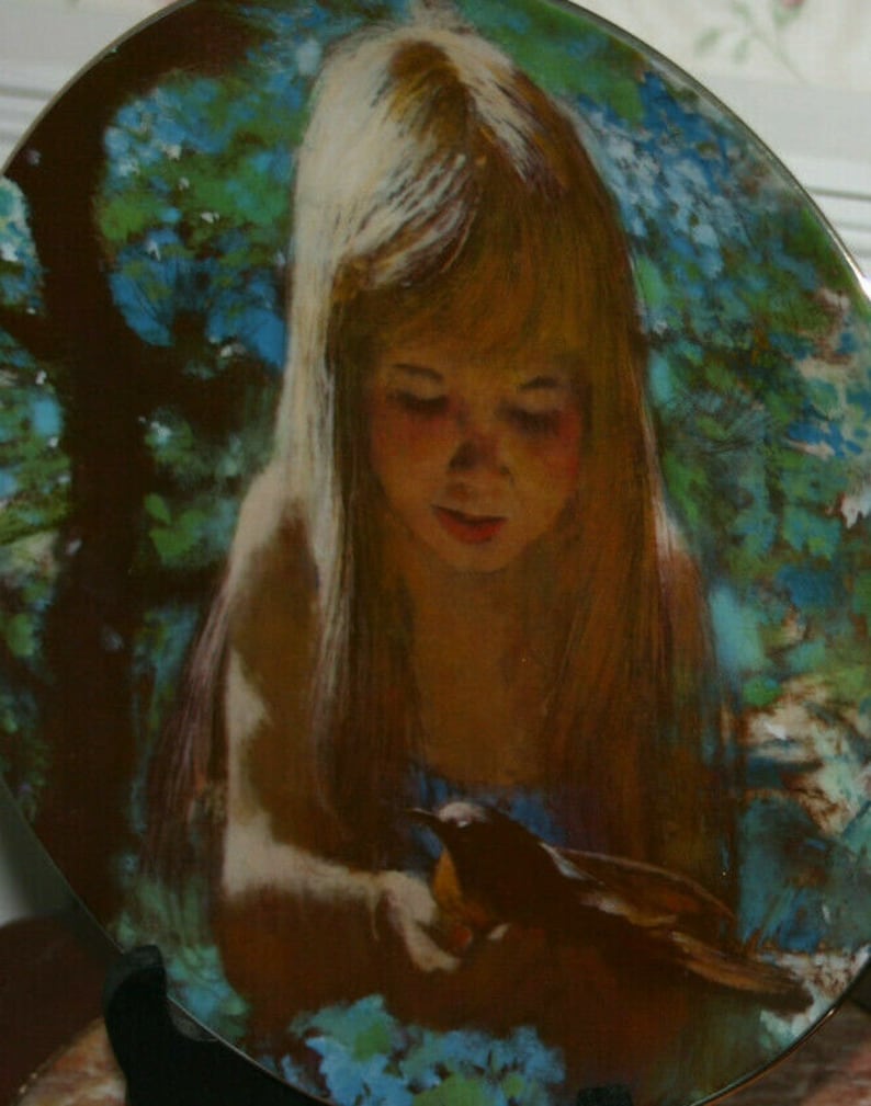 Lt Ed PLATE DAWN Little Girl Bird #5 Precious Moments by Thornton Utz 1980 includes wooden stand /& wire hanger