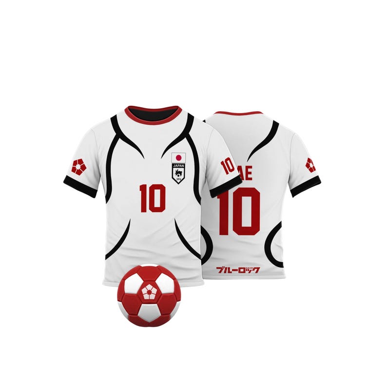 K&ouml;nnte beinhalten: Wei&szlig;es Fu&szlig;balltrikot mit roten Akzenten und der roten Nummer 10 auf Vorder- und R&uuml;ckseite. Das Trikot hat schwarze Details und ein japanisches Flaggenemblem. Ein rot-wei&szlig;er Fu&szlig;ball liegt davor.