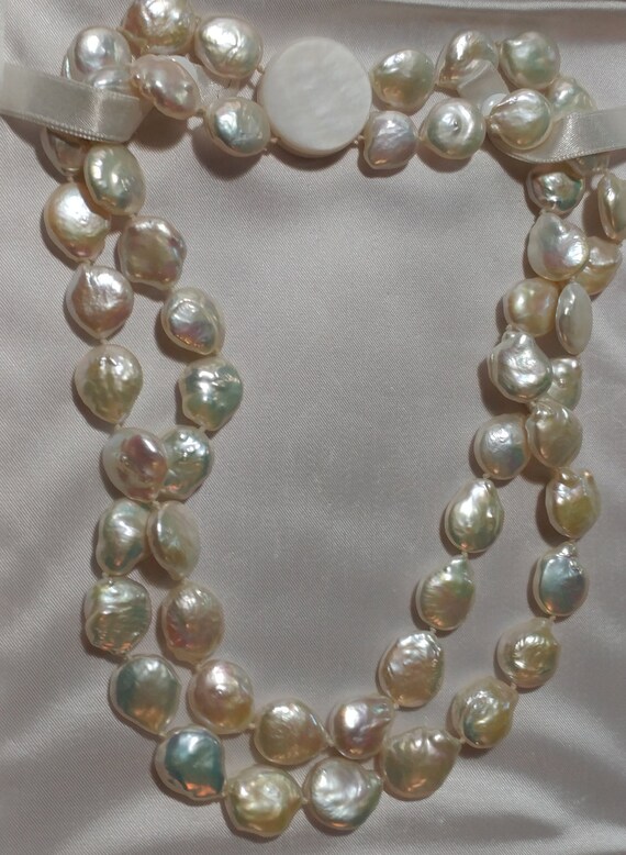 Flat faux Pearl necklace set - image 5