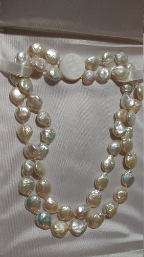 Flat faux Pearl necklace set - image 3