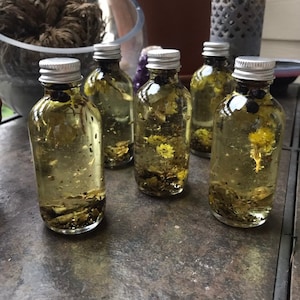 Olio di luna crescente crescente di crescita - rituale, intenzione, carica, energia, corpo, candela, lunare, pozioni, magia, olio essenziale, infuso, a base di erbe