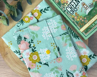 Green Blooms Fabric Book Sleeve, Kindle Sleeve, Handmade Book Cosy, Book Cover, E-Reader Cover, Padded Book Protector, Bookish Gift