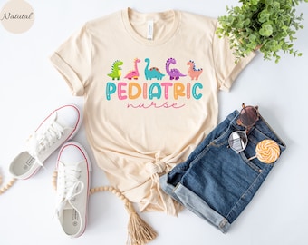 Koszulka pielęgniarki pediatrycznej Koszulka pielęgniarki pediatrycznej PICU Prezent dla pielęgniarki pediatrycznej, słodka koszulka pielęgniarki PEDS, prezent z podziękowaniami dla pielęgniarki Dinozaur pielęgniarki pediatrycznej