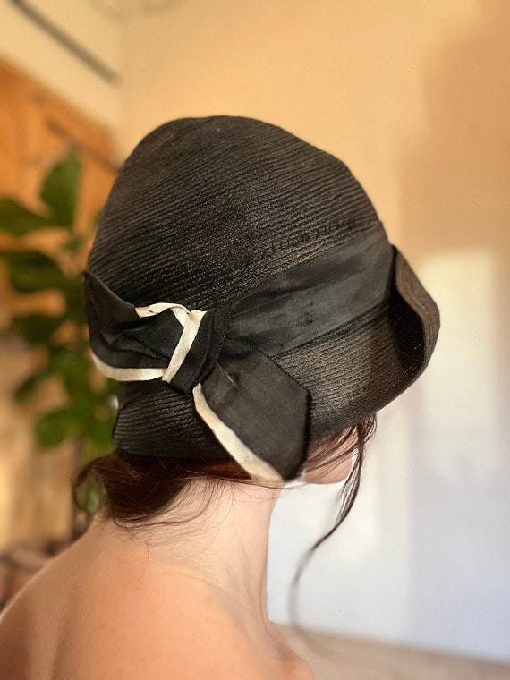 Rare 1920s antique black straw ladies' cloche hat… - image 1