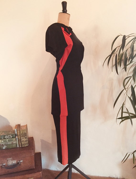 Stunning 1940s backless black and red crepe cockta