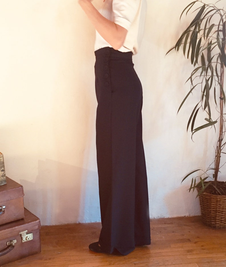 Chic 1940s style navy high waisted ladies wide leg trousers