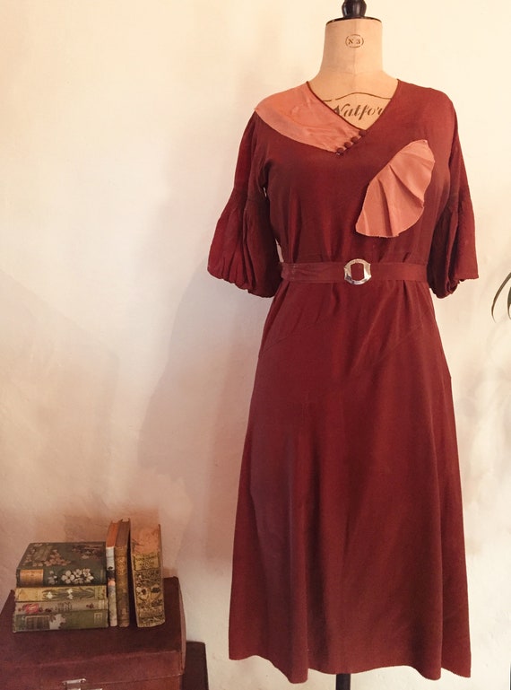 Beautiful 1930s silky rayon rich russet brown and