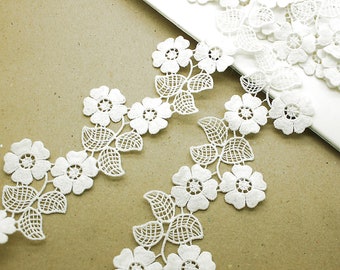 WHITE SWIRL floral LACE trim