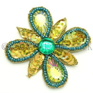 GEELGROEN bloemmotief pailletten, appliqué