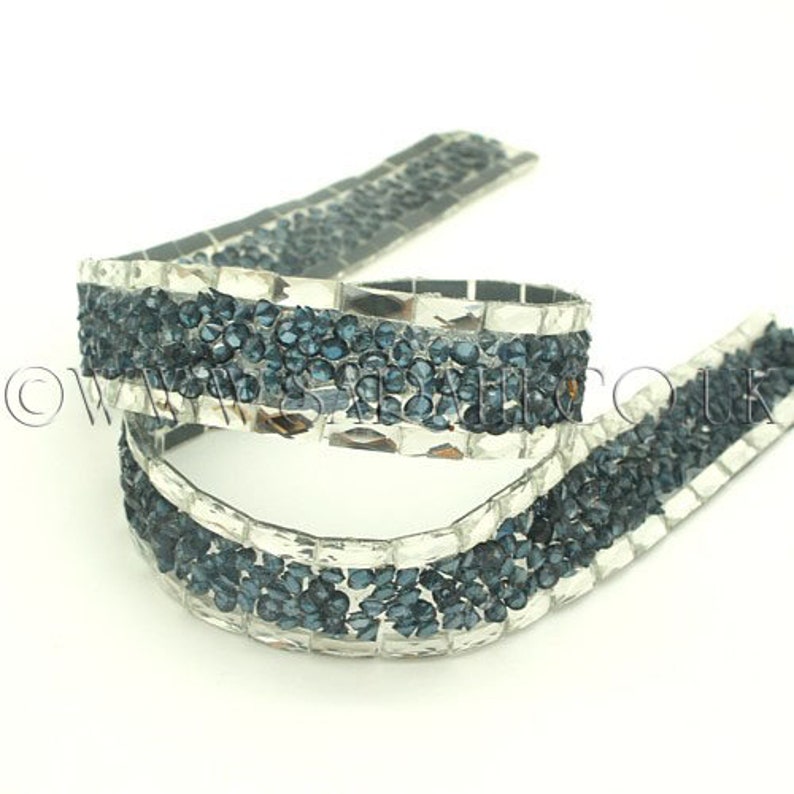 PEARL rhinestone TRIM trimming,edging,EMBELLISHMENT,CRAFT,costume,craft,HOT FIX