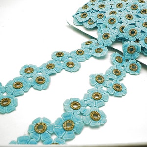 BLUE FLOWER trim image 1