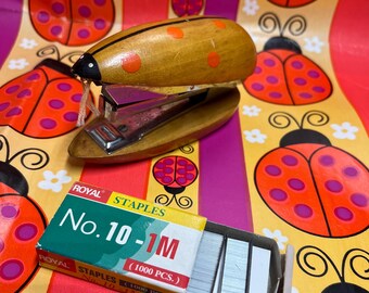 Working Vintage Wooden Ladybug Figural Mini-Stapler w/ Staples