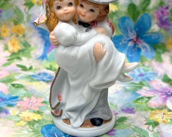 1987 Lefton Christopher Collection Porcelain Bride & Groom Cake Topper