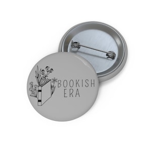 Bookish af pin buttons | book era vibes | pins | gift ideas | secret santa | tropes