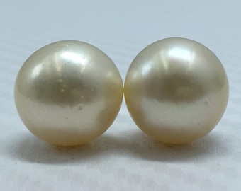 Dimensioni 13,5 mm (circa) AA Lustre Perle sciolte Colore crema Forma a bottone Perle di perle Vere perle naturali dei Mari del Sud / Personalizza / Orecchini regalo