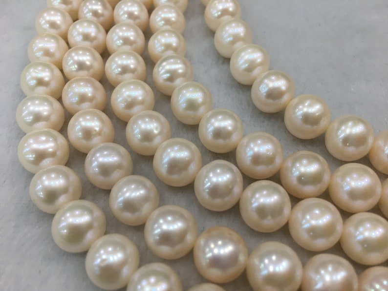 Freshwater Round Shape White Color 10 mm Pearl String