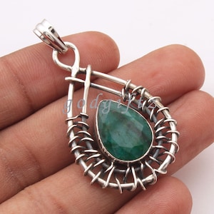Natural Emerald Pendant Necklace, 925 Sterling Silver Pendant, Gemstone Pendant,  Handmade Silver Necklace, Emerald Jewelry, Wire Pendant