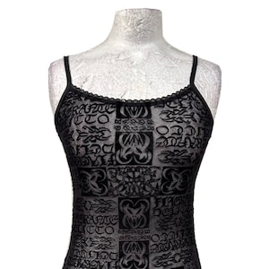 Vestido de tiras vestido gótico Raven SDL Vintage gótico Raven firma estampado vestido ajustado negro vestido ajustado vestido negro corto raro hallazgo