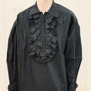 Camicia Camicia pirata nera camicia gotica. Camicia da poeta per uomo camicia con balze nere abbigliamento gotico abbigliamento Steampunk camicia pirata cosplay larp