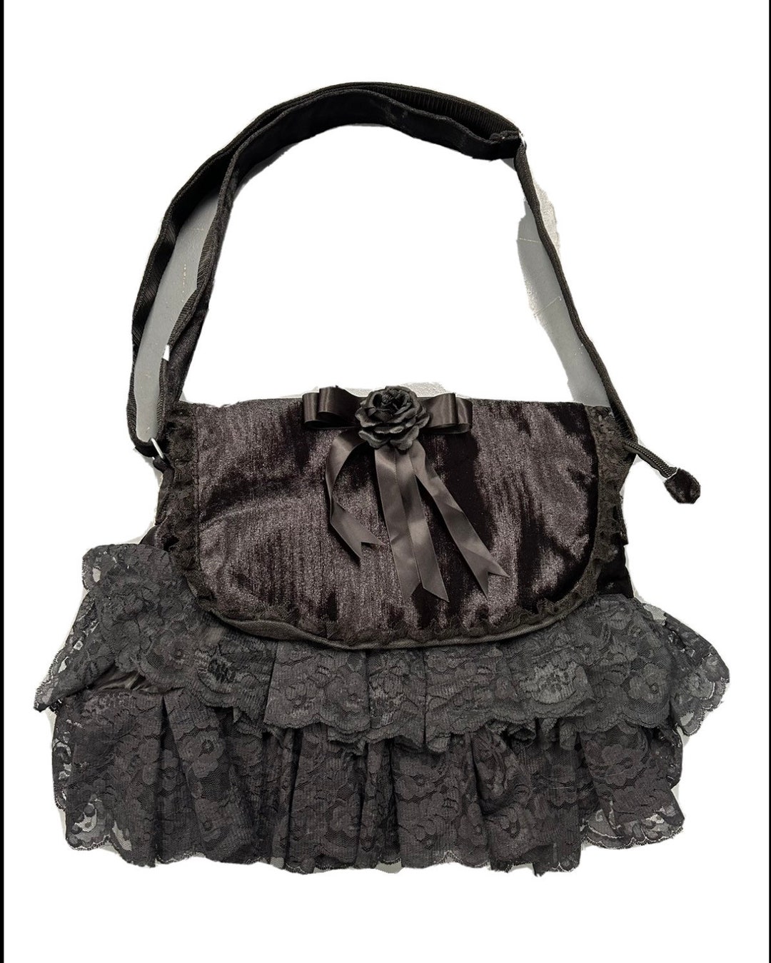 ★TOUT Y EST★ Mona Ribbon Detail Ruffle Shoulder Bag Black il_1080xN.4922560583_6v22.jpg