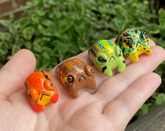 Painted Hop | Tiny Frog | Frog April Challenge