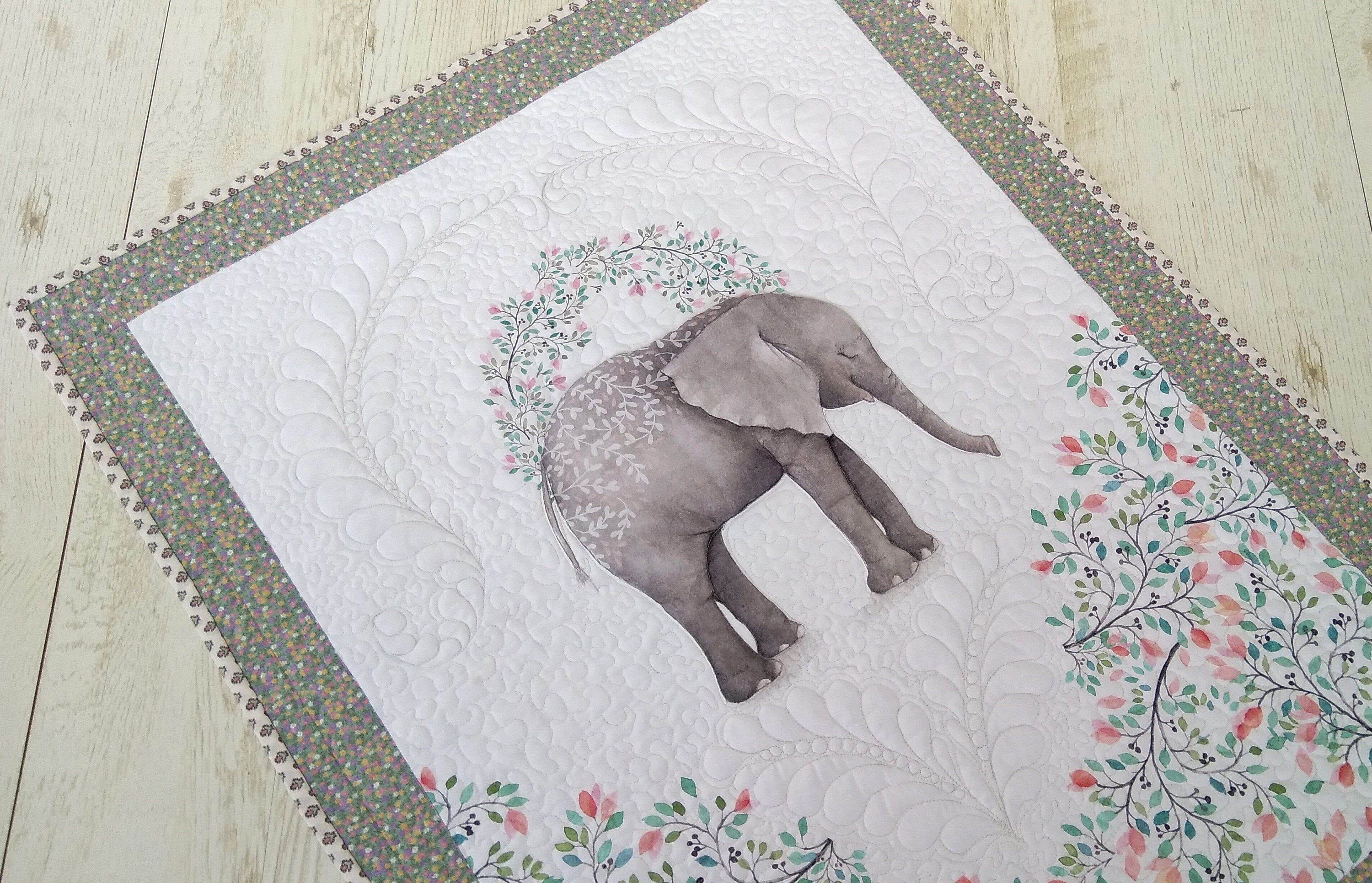 Couverture Personnalisee De Courtepointe De Bebe D Elephant