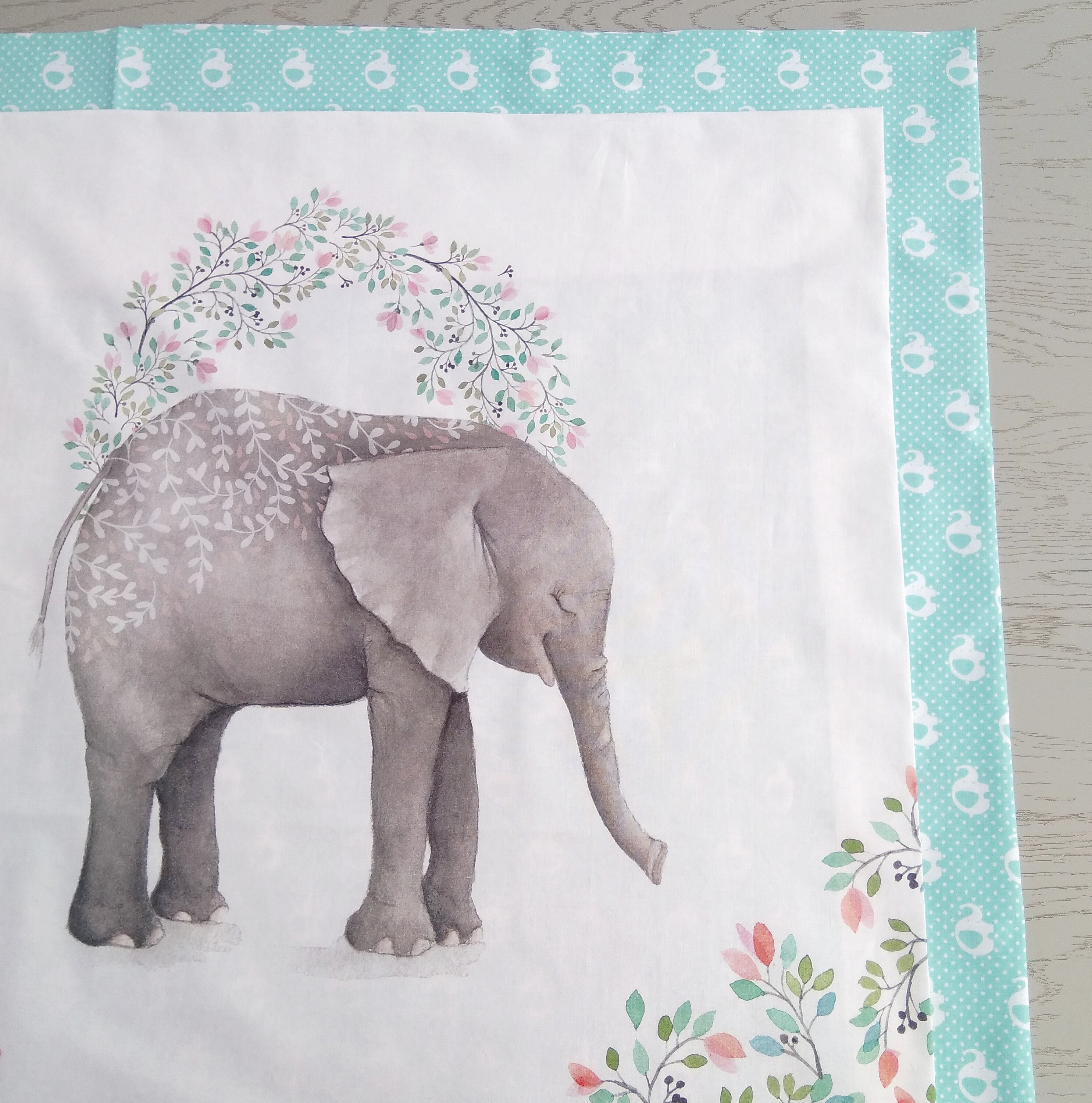 Couverture Personnalisee De Courtepointe De Bebe D Elephant