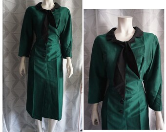 Vintage 1960's Midi Green Black Pencil Dress Button Up Black Collar M 12
