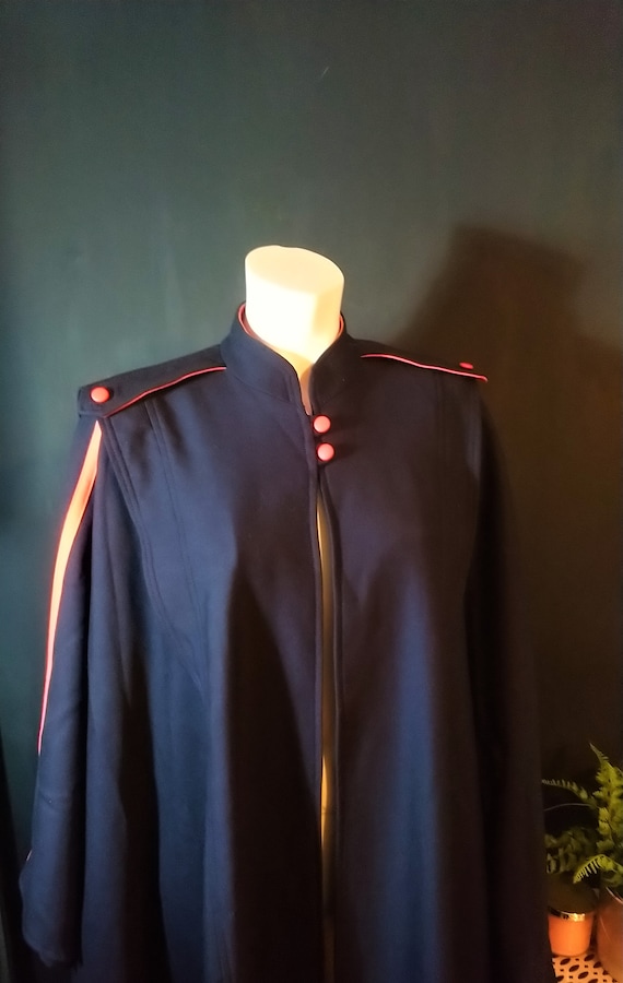 Vintage 1960's Mansfield Pure Wool Military Cape C