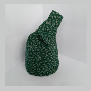Japanese Knot Bag,Quilted Wrist Bag, Green Quilted Handmade Bag, knitting Bag, Reversible Floral Wrist Bag