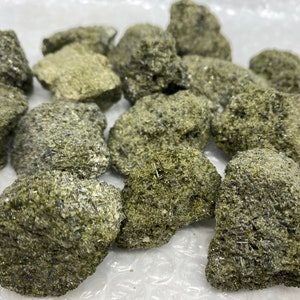 NEPHRITE JADE Stone - raw stones - healing crystals and stones - nephrite jade crystal - rough gemstones - crystals - Soulshine