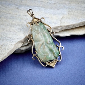 Large Jade Pendant Green Jade 14k Gold Lucky Carved Gourd Estate Jewelry Mothers Day Gift image 5