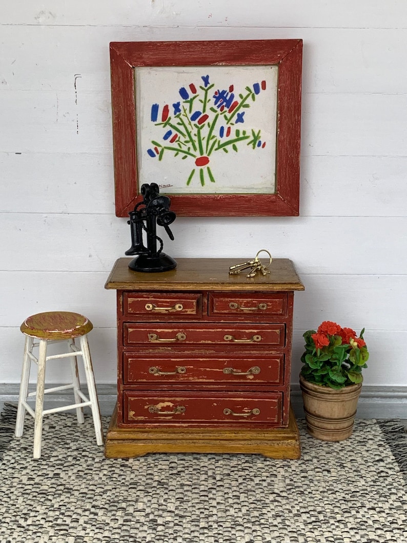 cabinet miniature