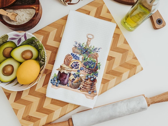 blueberry kitchen towels for Mom, summer kitchen tea towels for friends, cottage kitchen decor, Maine blueberries towel, guest bathroom hand