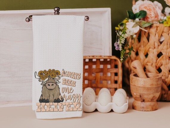 crazy heifer funny kitchen towels for women, highland cow gifts for cow lovers, cute cow kitchen decor, sunflower cow hand towels for