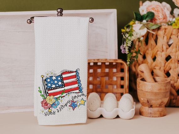 stars and stripes forever 4th of July kitchen towels for cooks, patriotic kitchen decor, floral American flag kitchen hand towels for powder