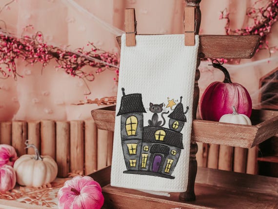 Haunted House Halloween Towels