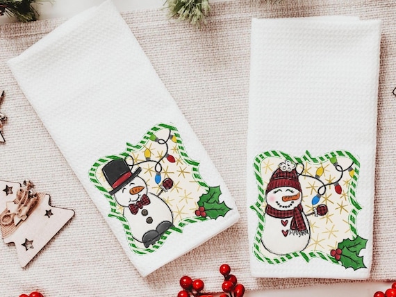 mr and mrs snowman kitchen towels for Christmas, holiday hosting decor home decor gift for couple, newlywed stocking stuffers for adults