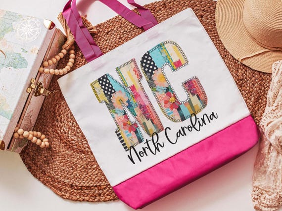 faux patchwork NC tote bag for her, North Carolina Christmas gifts for realtors, farmers market bag for women, NC gifts for Xmas, college