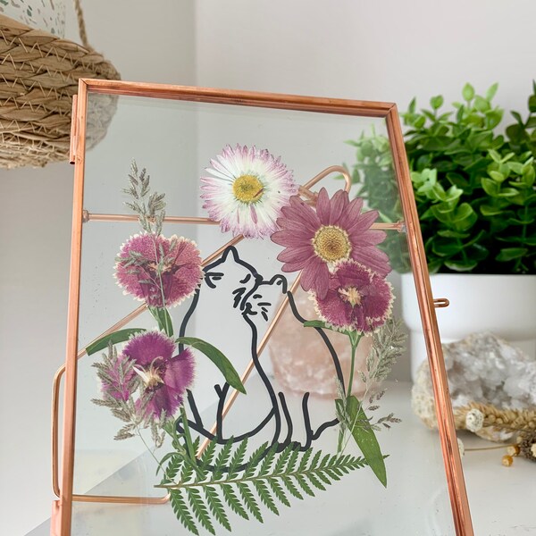 Cat Lover Frame With Pressed Flowers | Cat Gifts | Gift Ideas | Room Decor