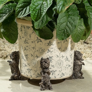 Bronzefarbene West Highland Terrier Töpfchen Füße, 3-er Set, Blumentopf Ständer, Pflanzentopf Dekoration, Gartendeko, Gartendeko