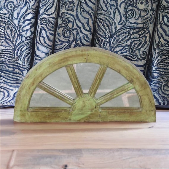 Carved Sunburst Dog Gate From Gujarat - 19thC Carved Sunburst Dog Gate From Gujarat - 19thC