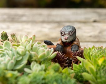 Wind in the Willows Mole Pot Buddy, Garden Ornament