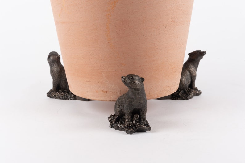 Badger Potty Feet Plant Pot Feet Gift Boxed Set Of 3 Antique Bronze Coloured Badger Plant Pot Risers