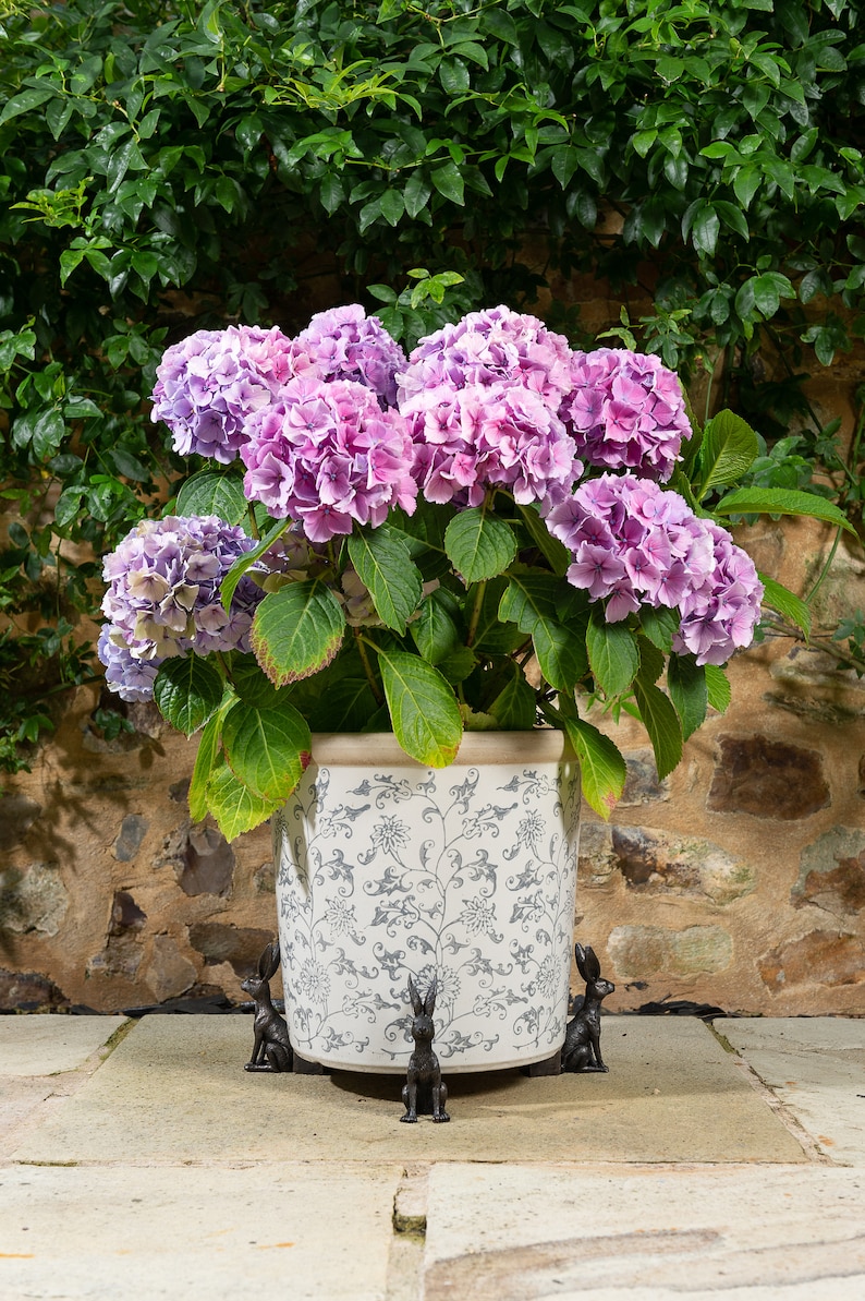 Juego de 3 orinal con forma de liebre sentada de color bronce, soporte para macetas, decoración antigua, soporte para macetas, decoración de jardín imagen 3