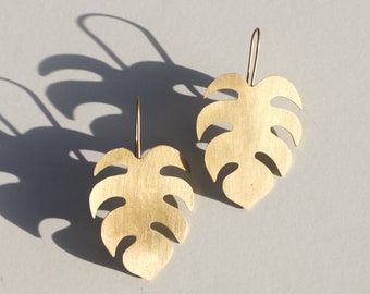 Monstera Leaf Earrings I Natural Inspired Earrings I Leave Shaped Earrings I Gold Earrings I Fair Trade Jewelry